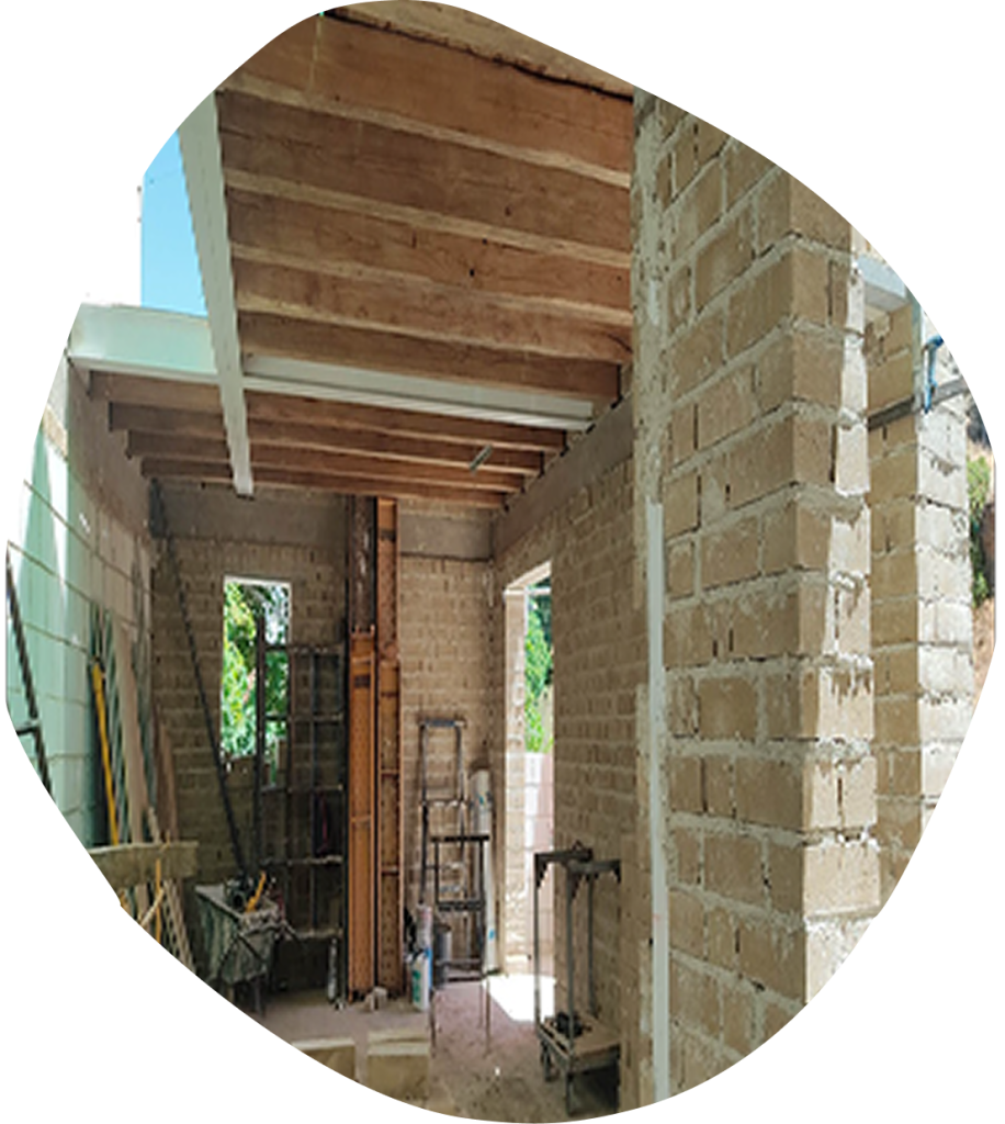 BIOCONSTRUCCION VIVIENDA UNIFAMILIAR CON CUEVA